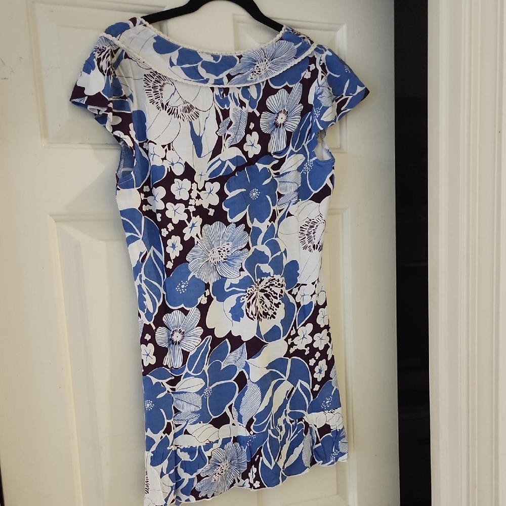 Floral Blue and White Ruched Sundress with Flutter Cap Sleeves - Picture 5 of 5